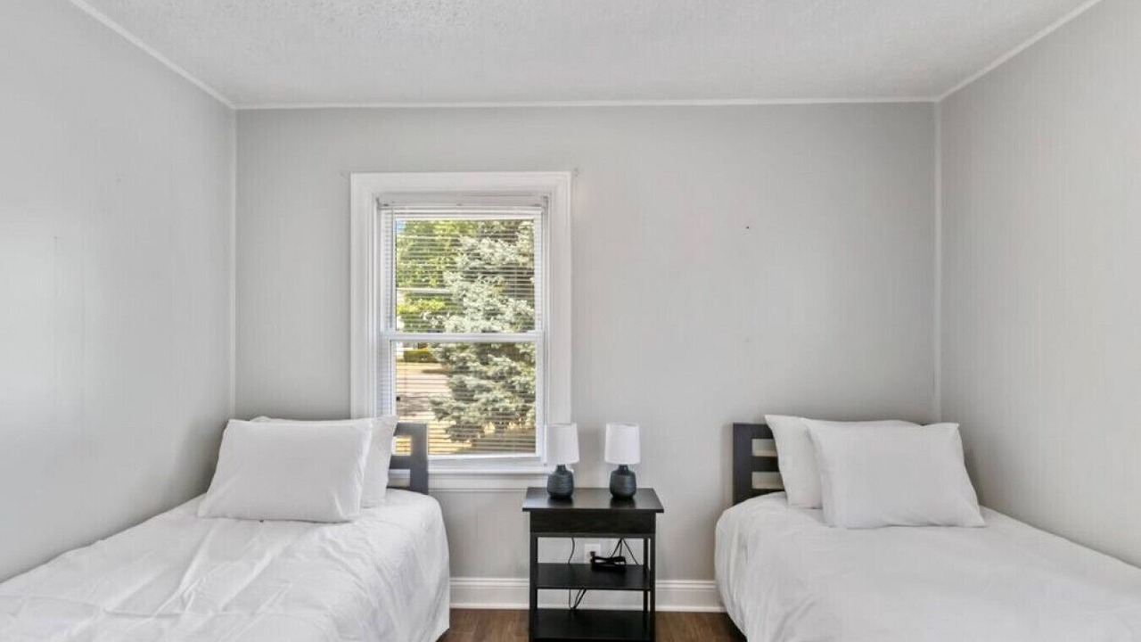 Photo of Bedroom in Speedway