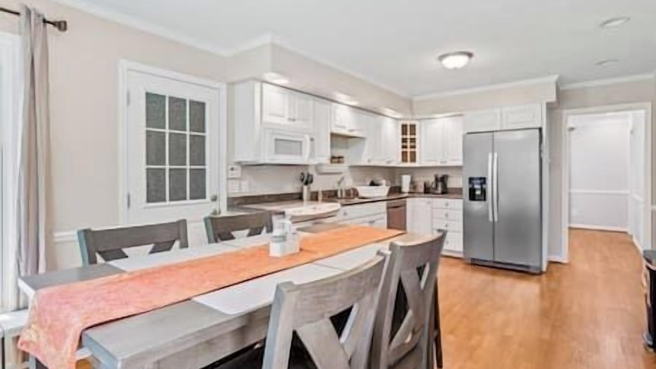 Photo of Kitchen in Elon
