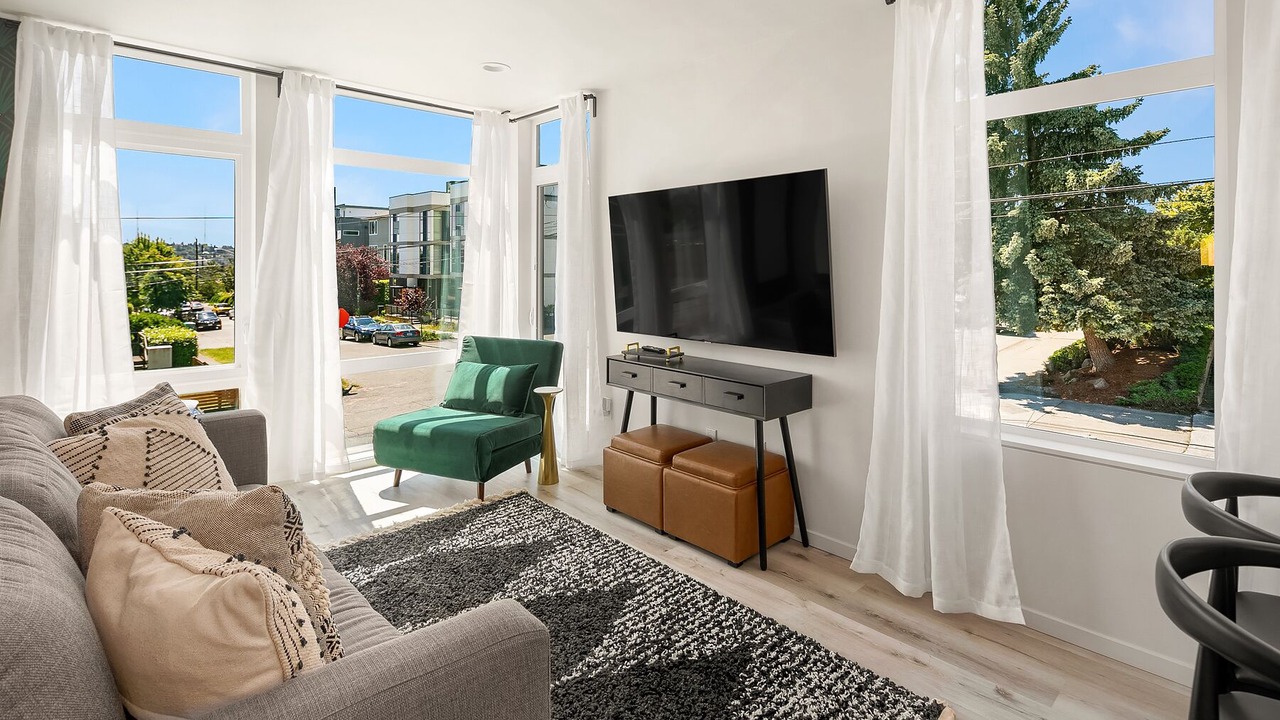 Photo of Livingroom in Fremont