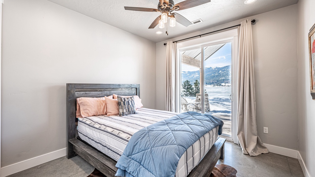 Photo of Bedroom in Tamarack Resort
