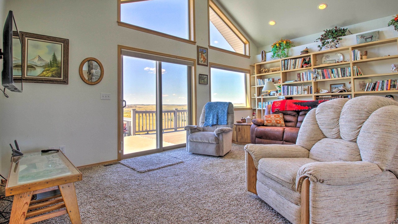 Photo of Livingroom in Sweet Grass County