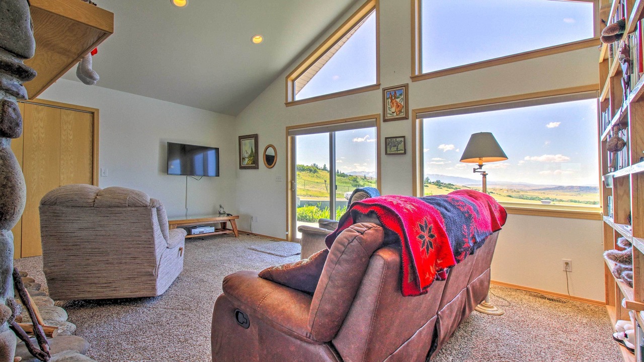 Photo of Livingroom in Sweet Grass County