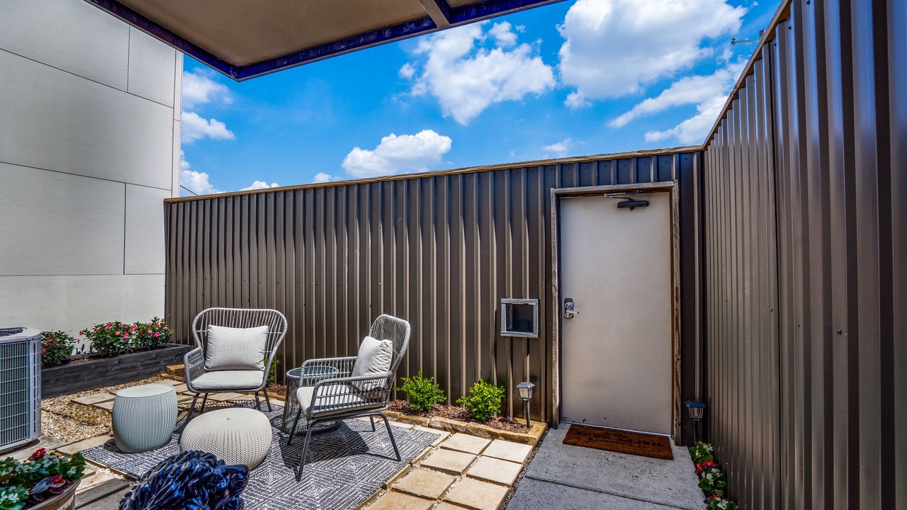 Photo of Patio Balcony in Deep Ellum