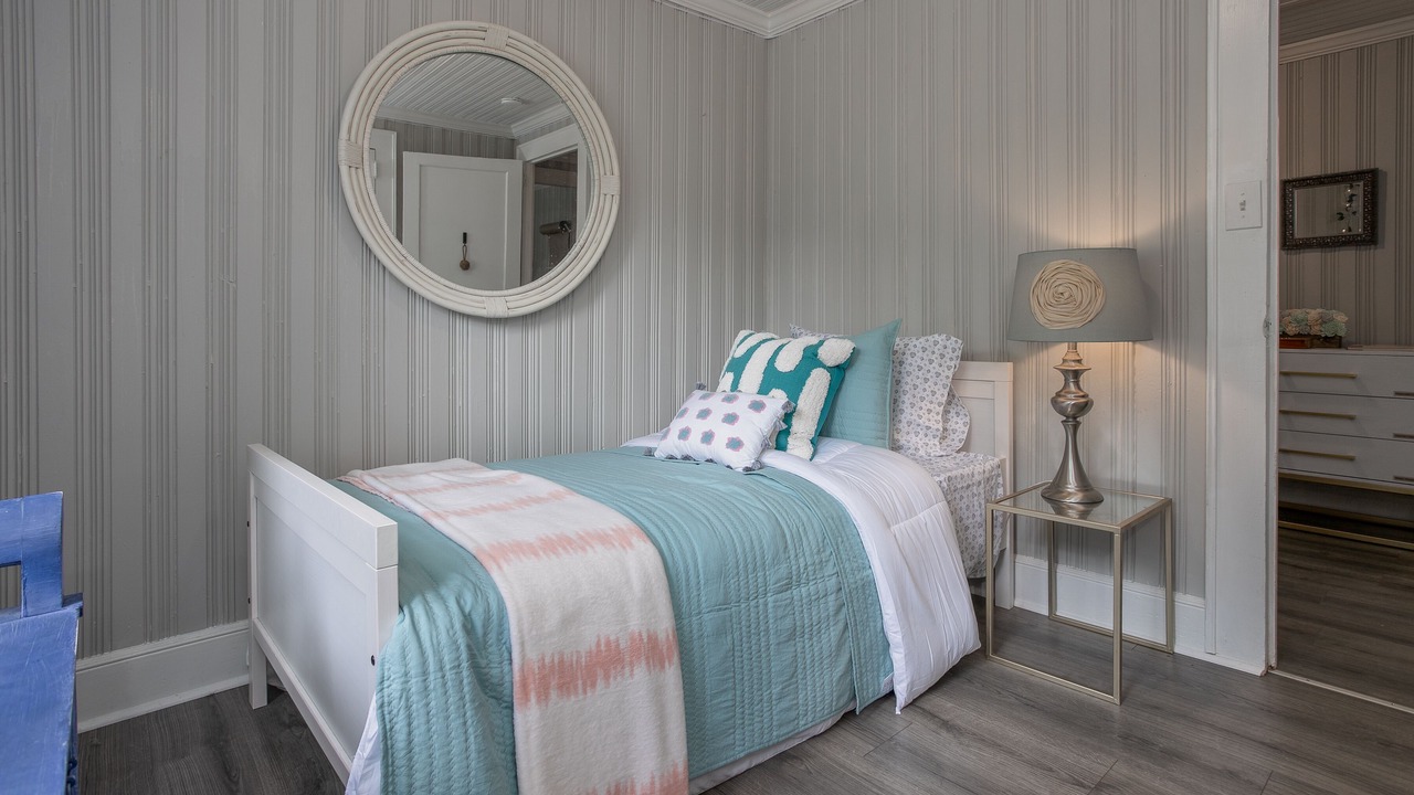 Photo of Bedroom in Old Irving Park