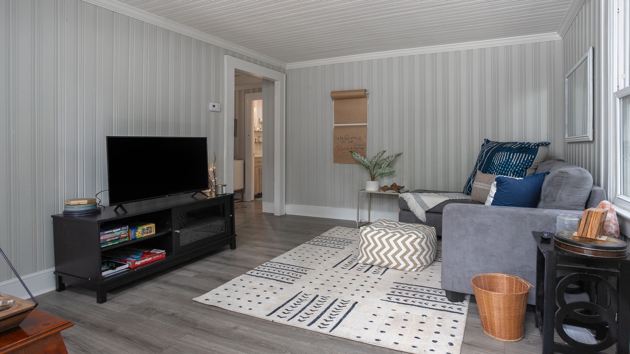 Photo of Livingroom in Old Irving Park