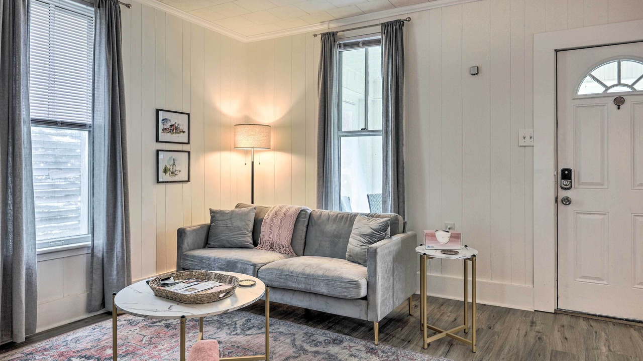 Photo of Livingroom in Greenville
