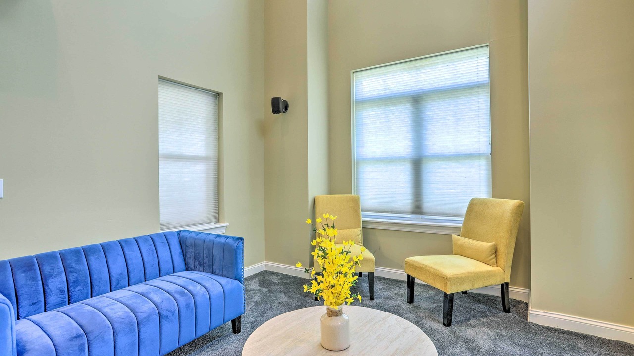 Photo of Livingroom in Tremont