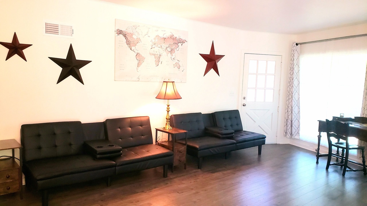 Photo of Livingroom in Eugene