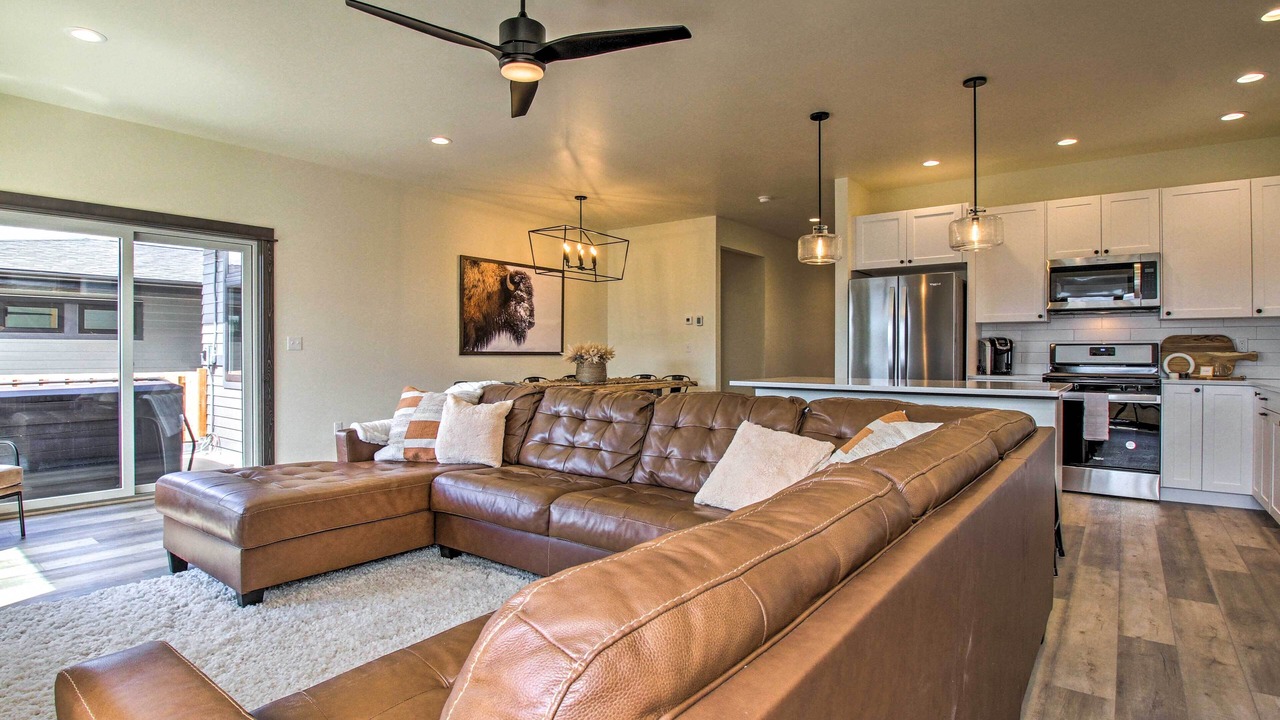 Photo of Livingroom in Four Corners