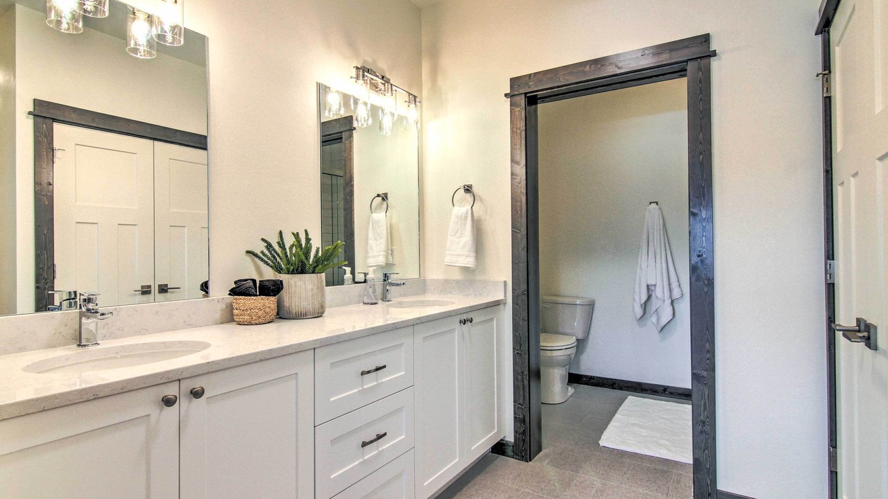 Photo of Bathroom in Four Corners