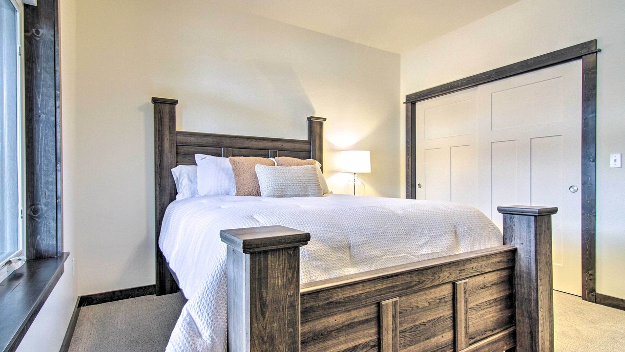 Photo of Bedroom in Four Corners