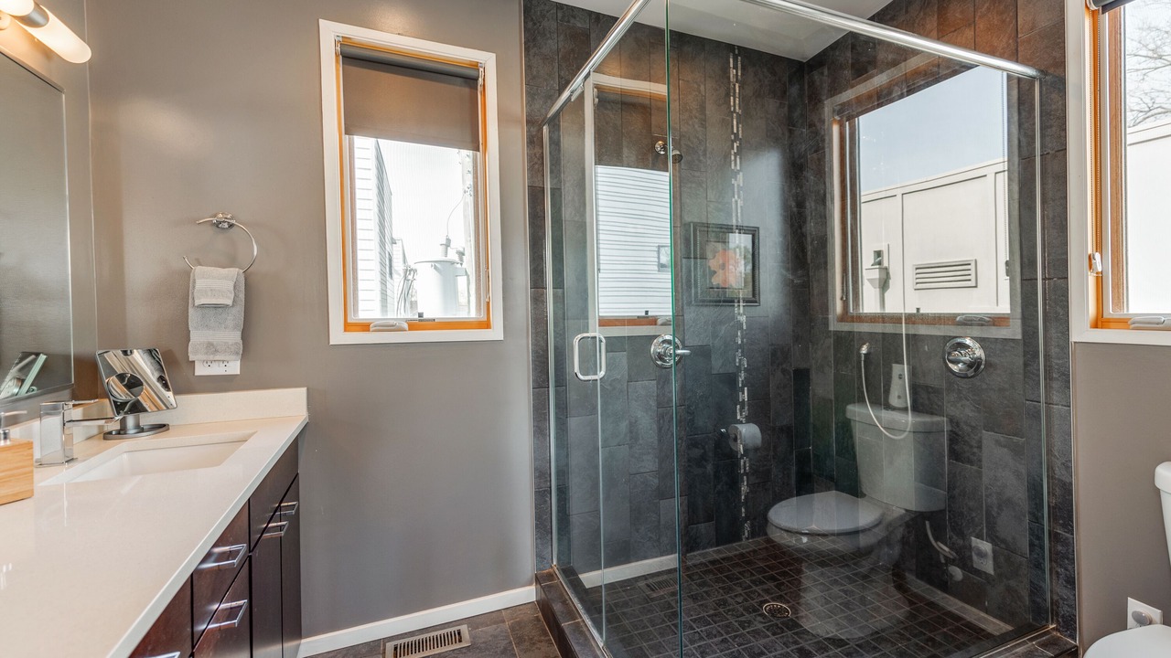 Photo of Bathroom in Third Ward