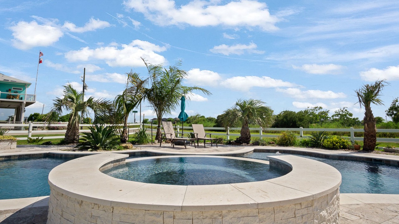 Photo of Outdoor in Crystal Beach