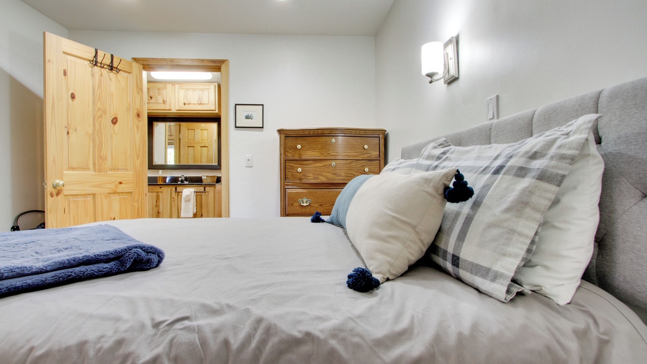Photo of Bedroom in Big Sky
