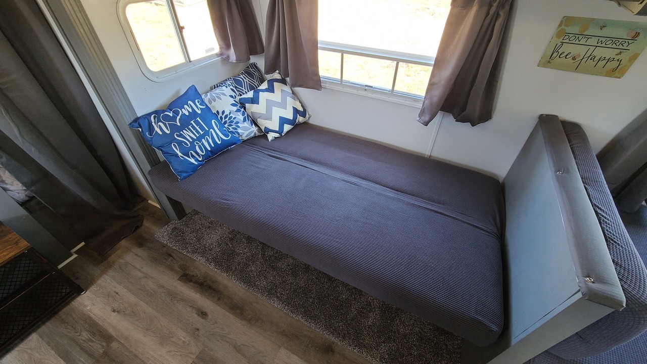 Photo of Livingroom in Custer