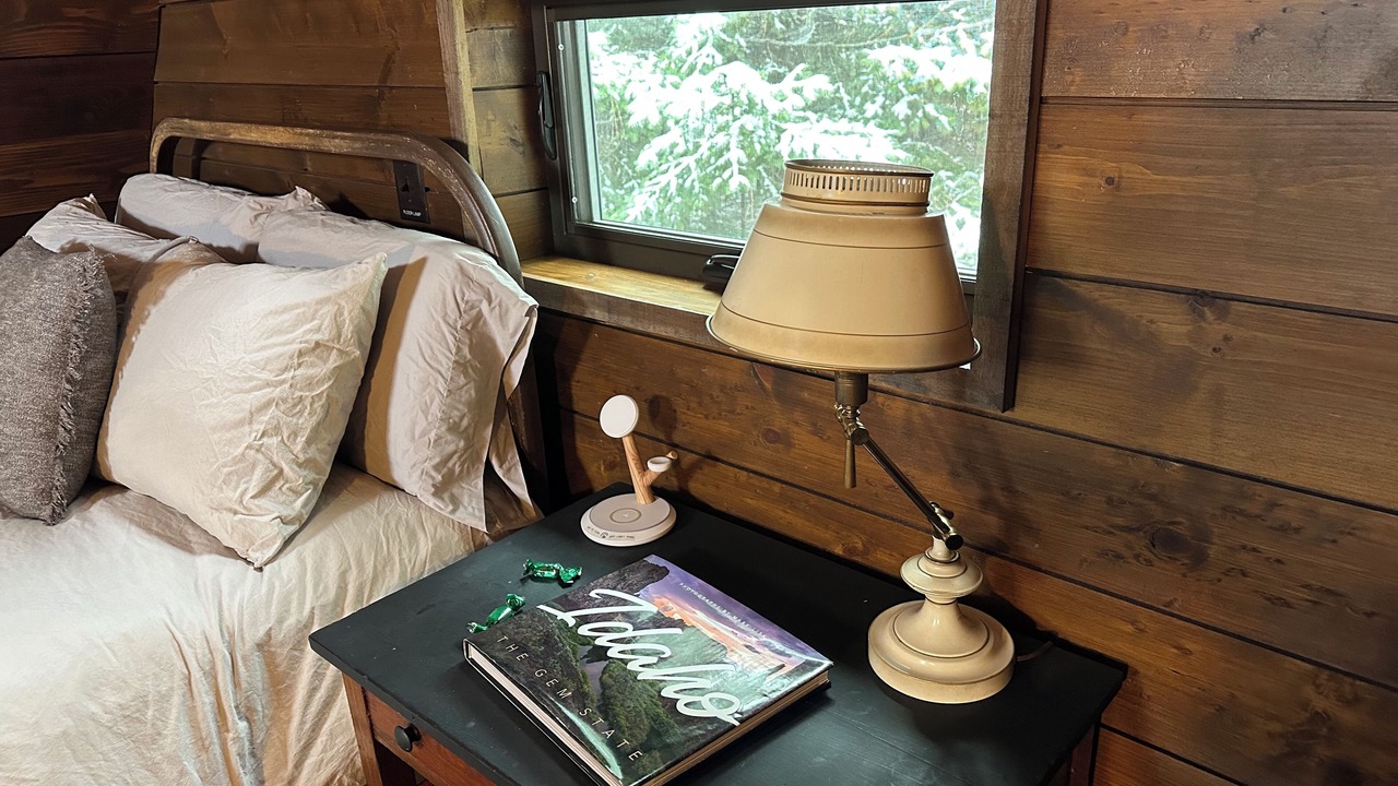 Photo of Bedroom in Sandpoint