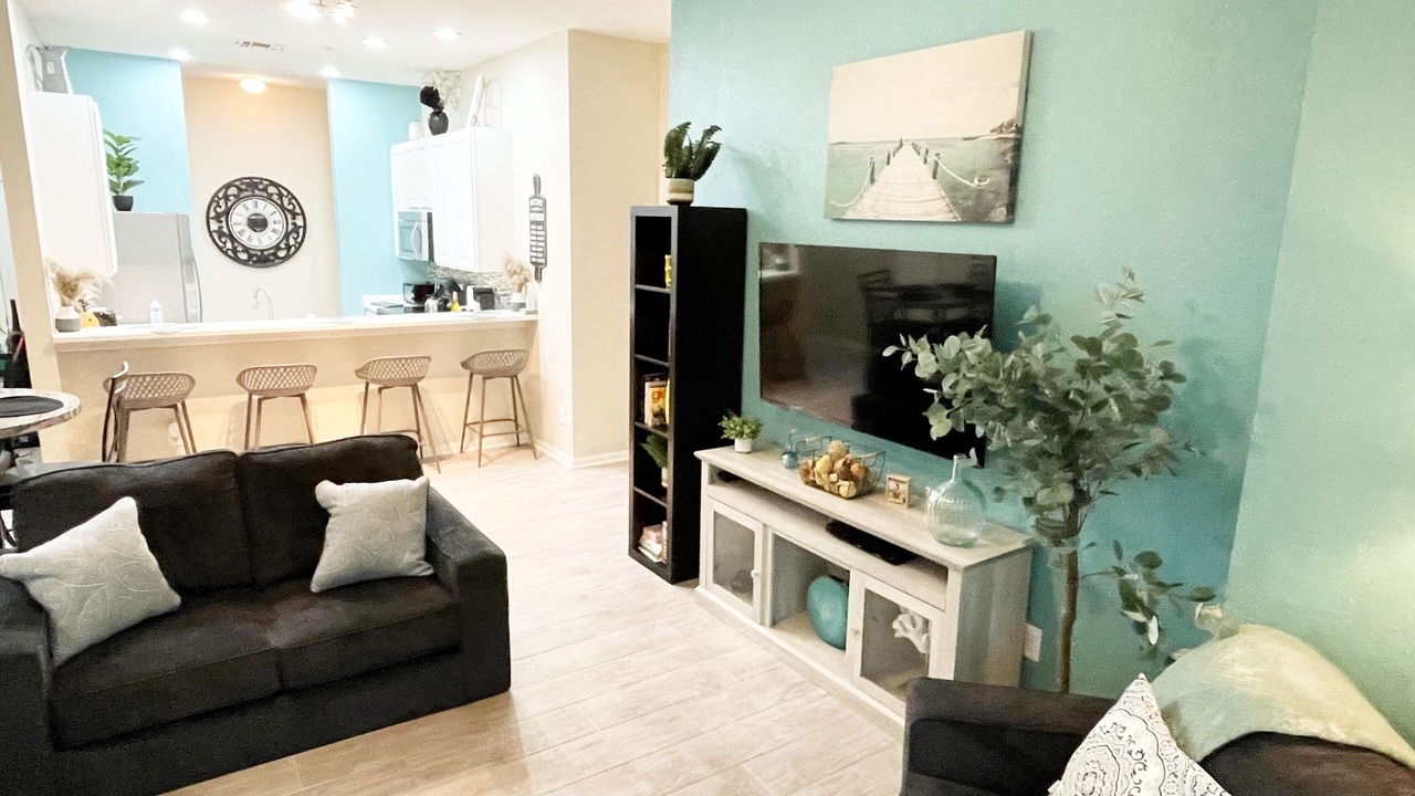 Photo of Livingroom in Bahama Bay