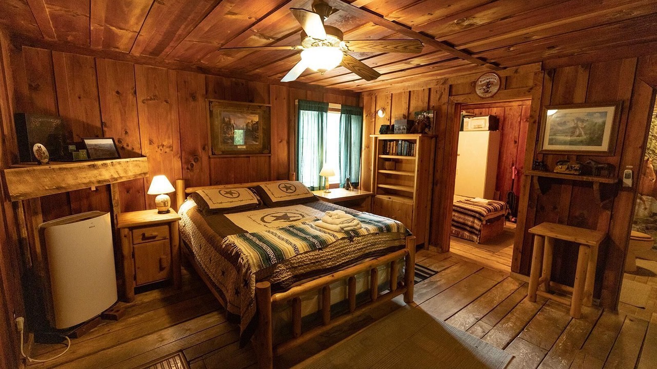 Photo of Bedroom in Primrose