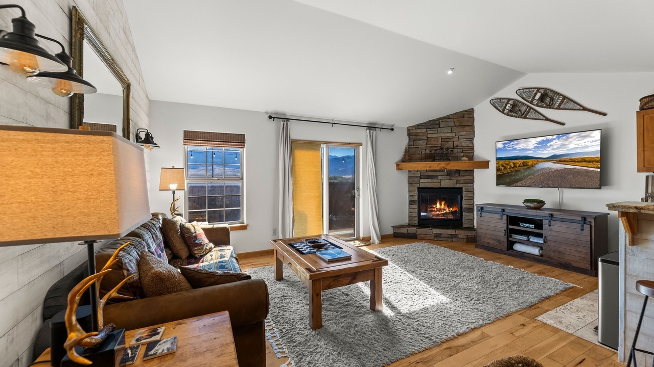 Photo of Livingroom in Livingston