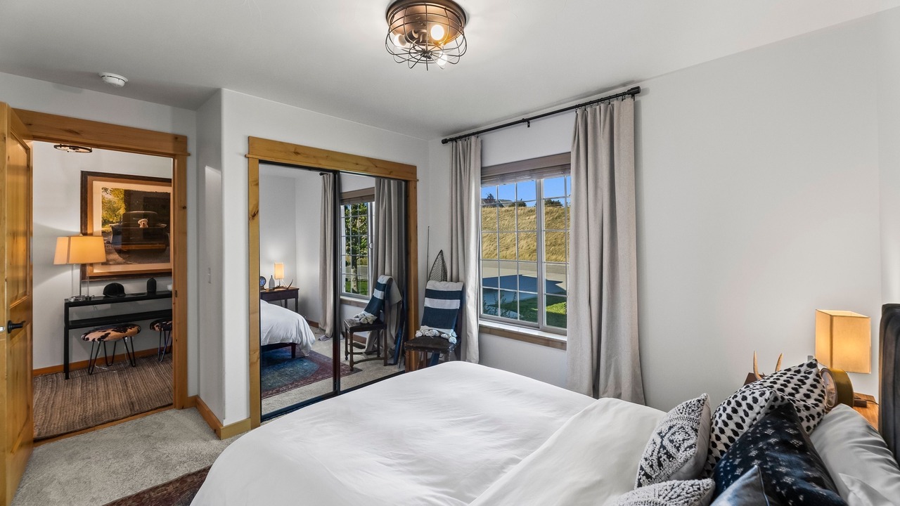 Photo of Bedroom in Livingston