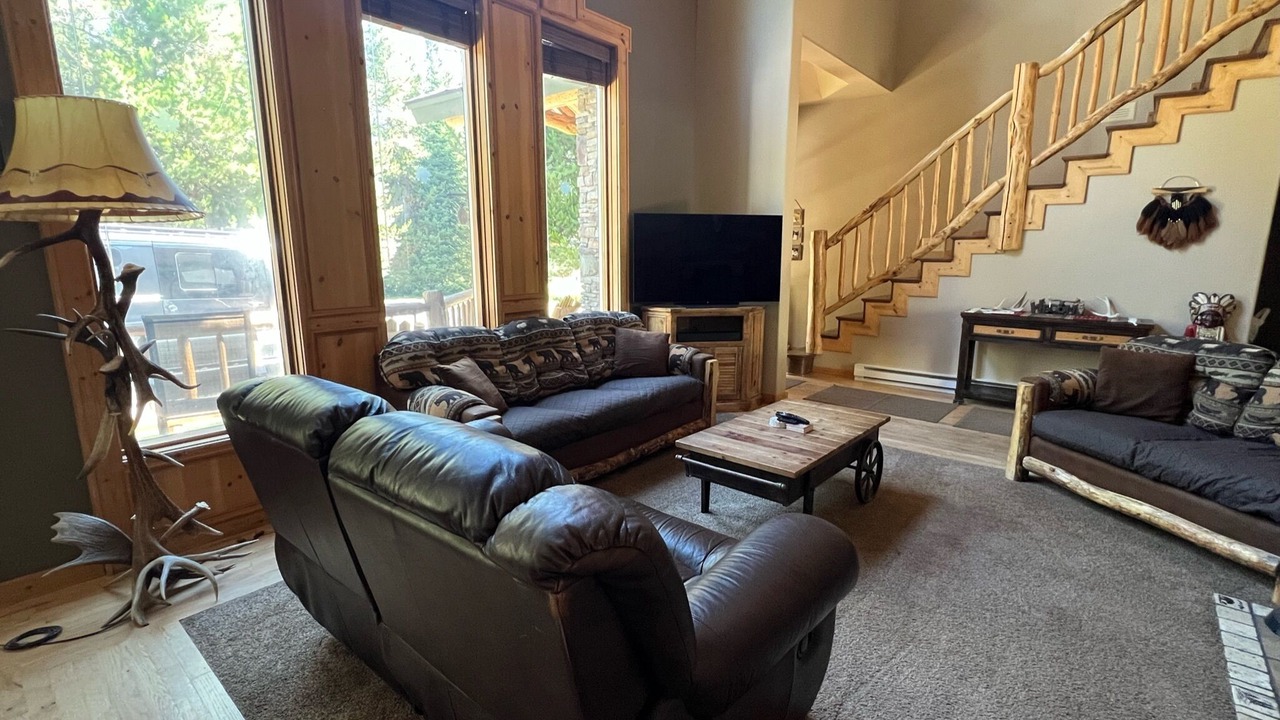 Photo of Livingroom in Alpine Northeast