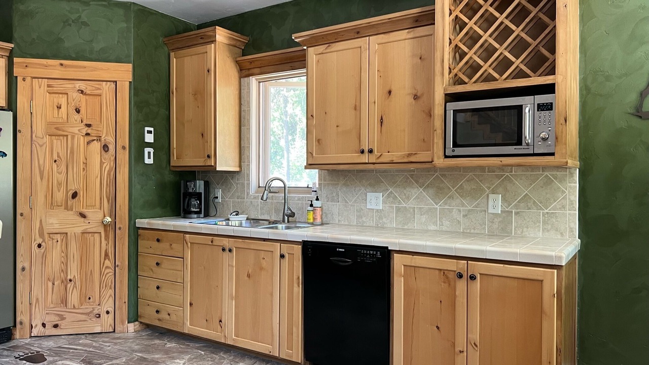 Photo of Kitchen in Alpine Northeast