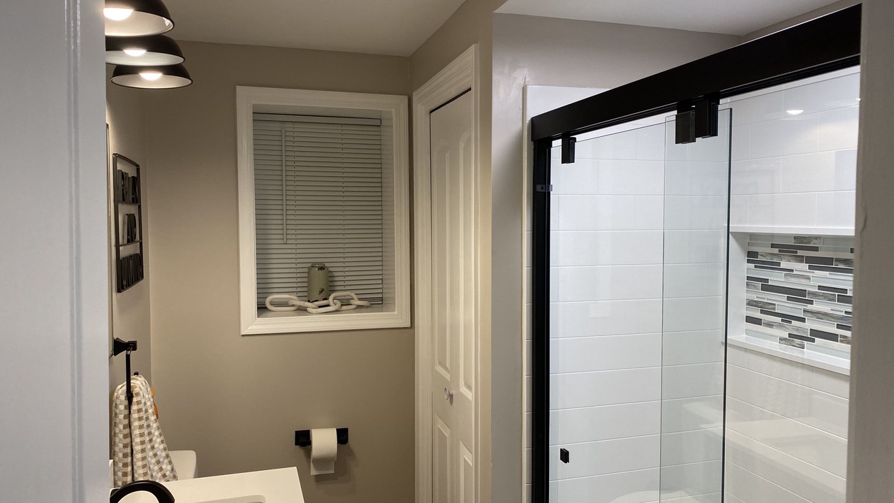 Photo of Bathroom in Falls of Rough