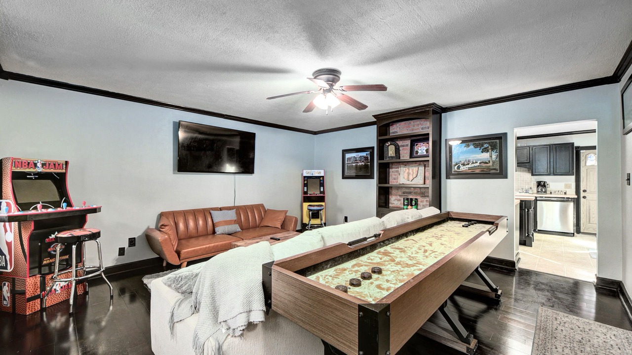 Photo of Livingroom in Ohio City