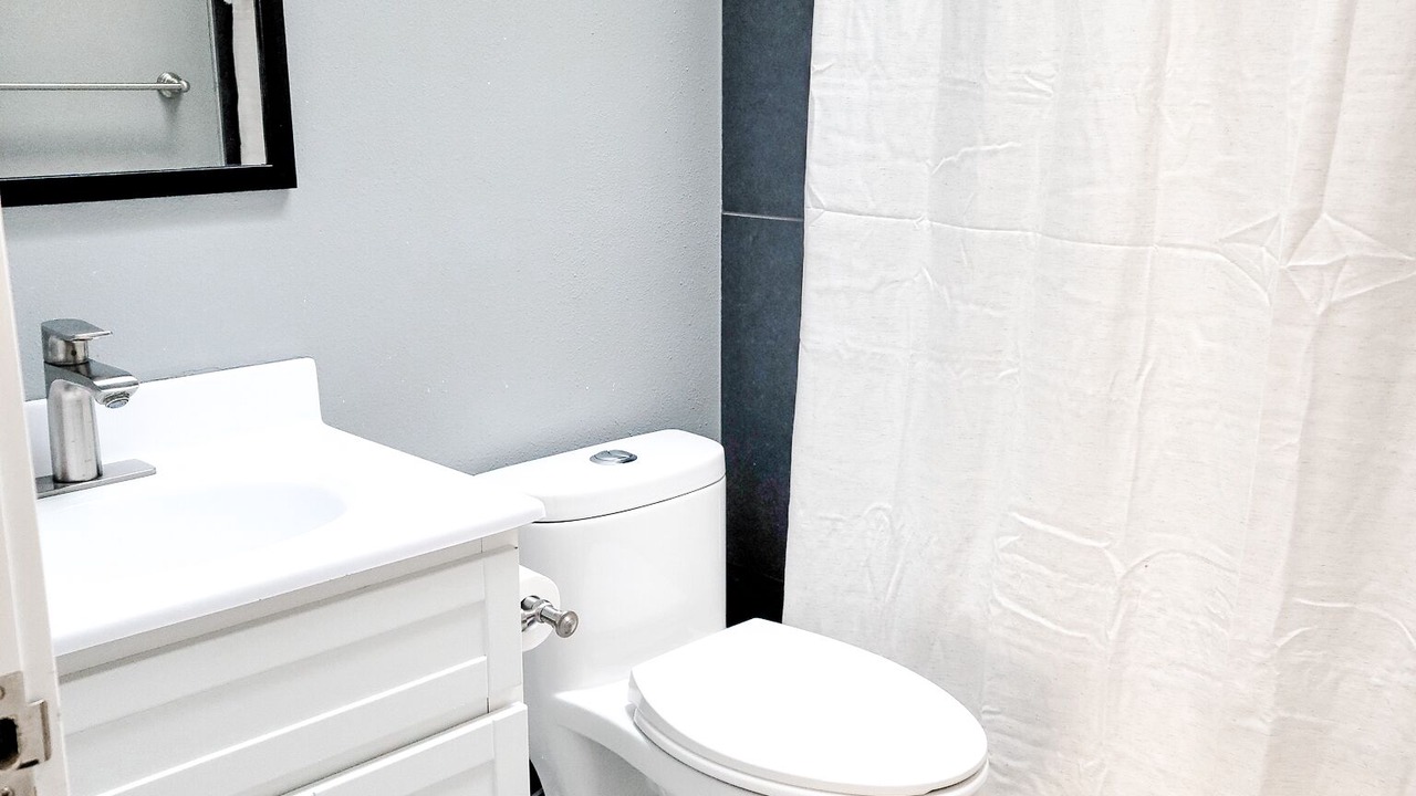 Photo of Bathroom in Paine Field-Lake Stickney