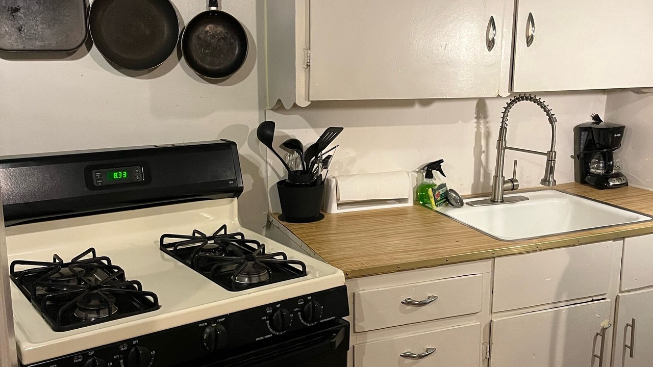Photo of Kitchen in Flint