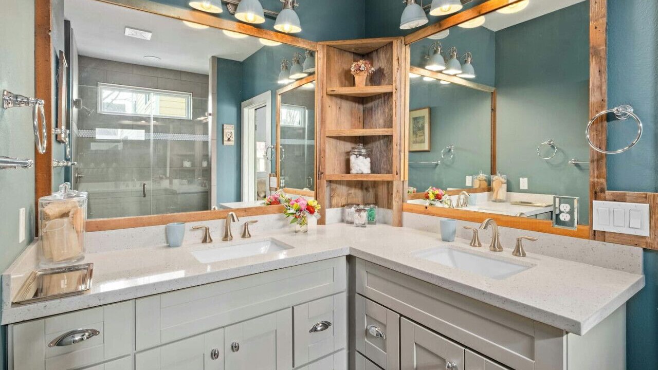 Photo of Bathroom in Rosedale