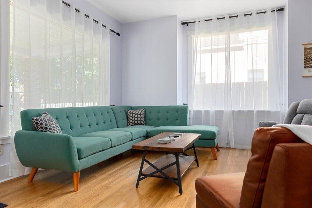 Photo of Livingroom in Rose Park