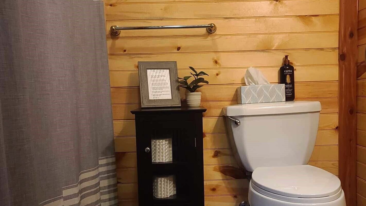 Photo of Bathroom in Mena