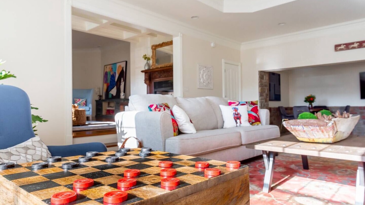 Photo of Livingroom in Lexington