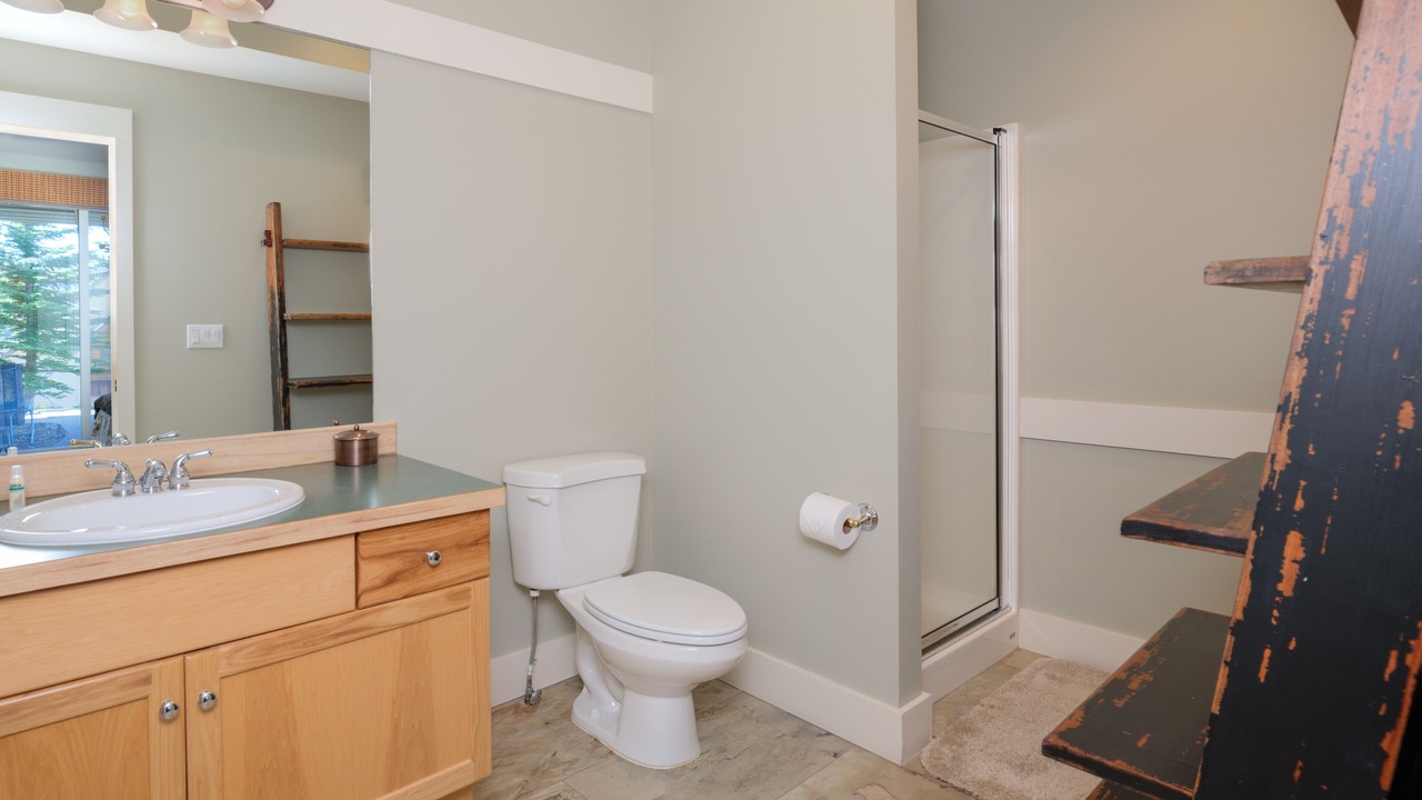 Photo of Bathroom in Saddle Ridge