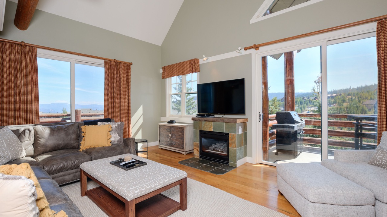 Photo of Bedroom in Saddle Ridge