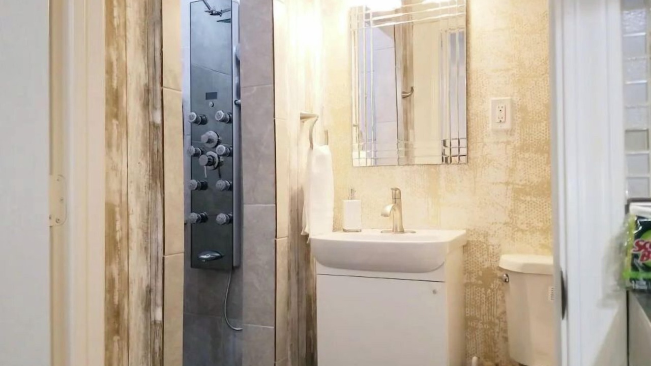 Photo of Bathroom in OST - South Union