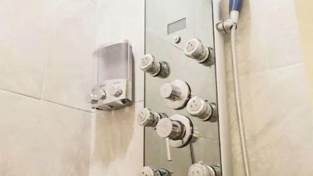 Photo of Bathroom in OST - South Union