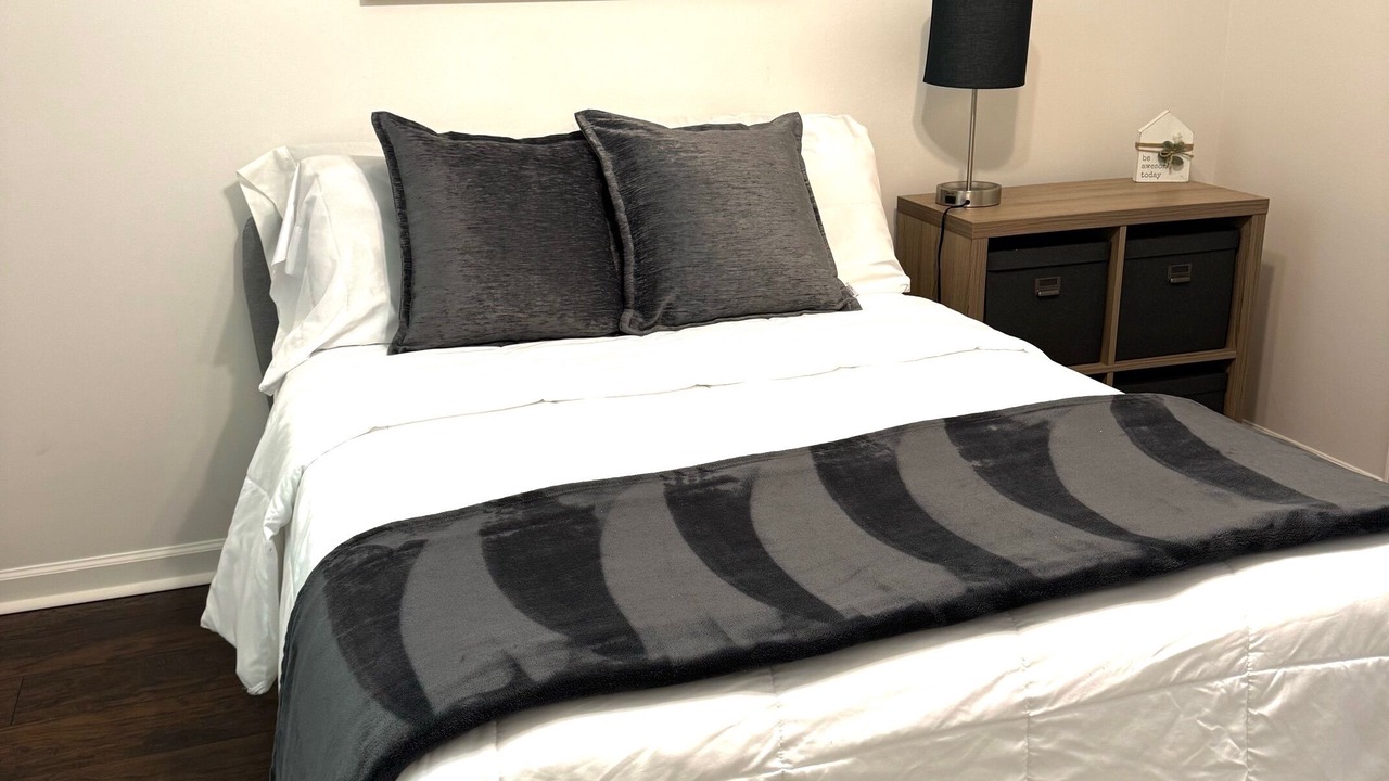 Photo of Bedroom in Provincetowne