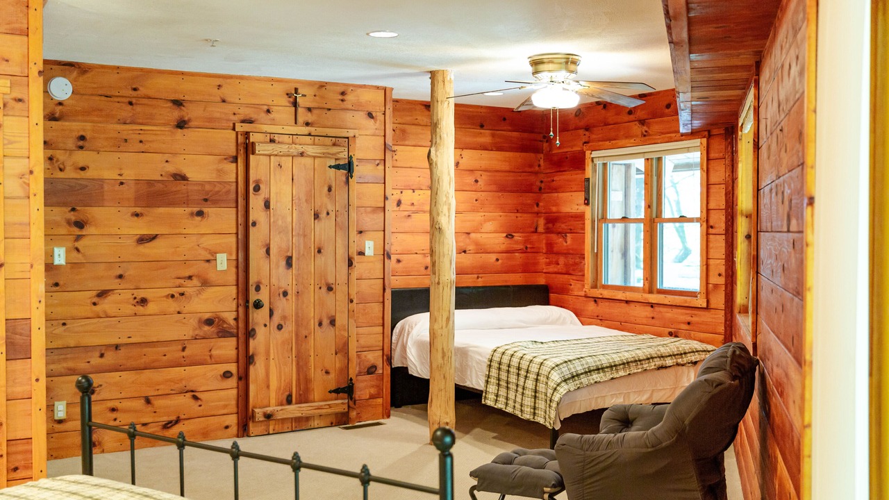 Photo of Bedroom in Harrisonville