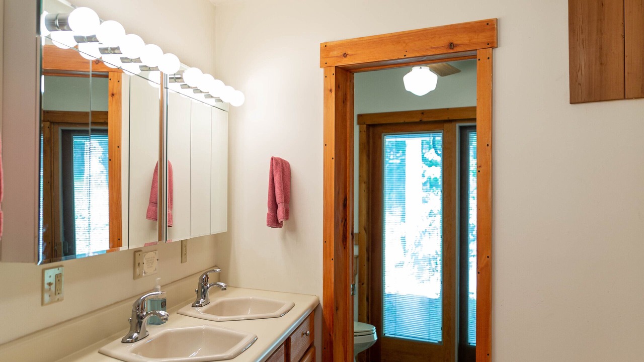 Photo of Bathroom in Harrisonville
