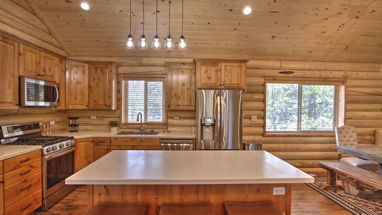 Photo of Kitchen in West Yellowstone