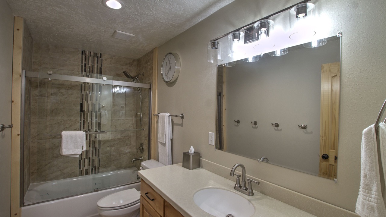 Photo of Bathroom in West Yellowstone