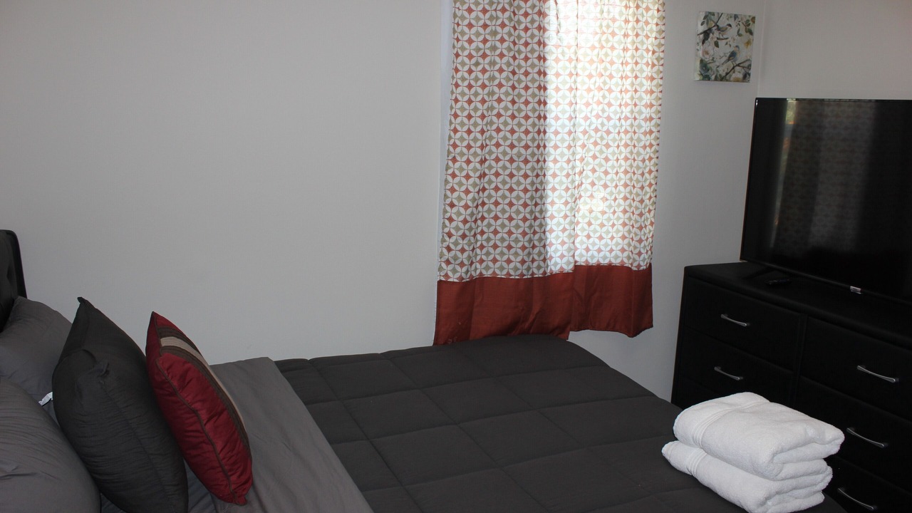 Photo of Bedroom in Pacoima
