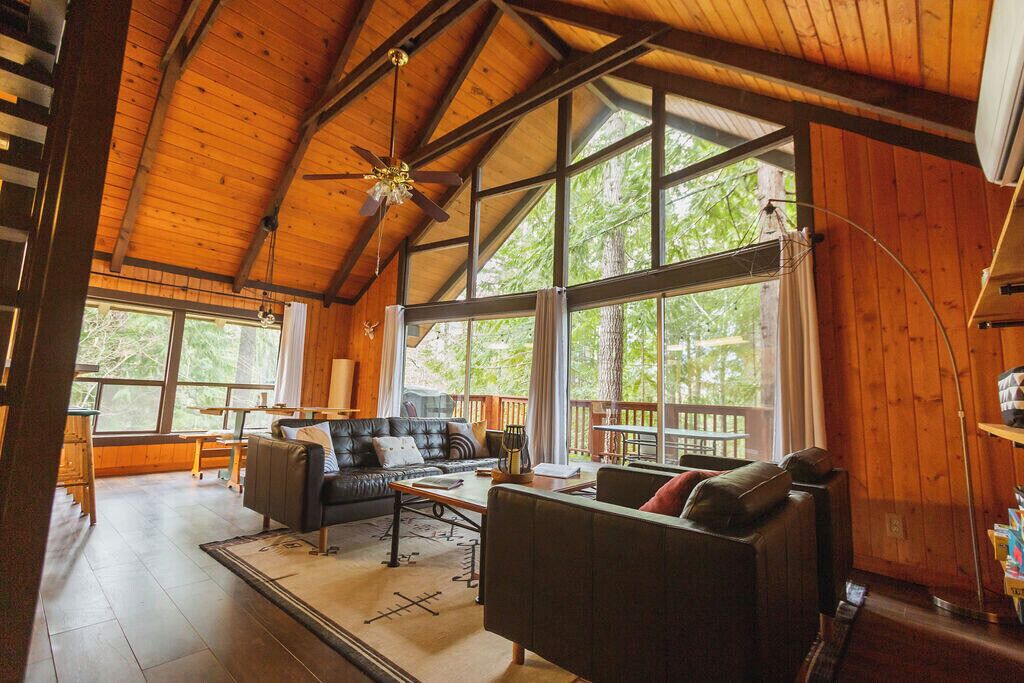 Photo of Livingroom in Hoodsport