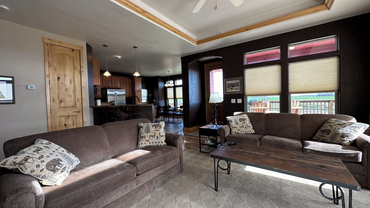 Photo of Livingroom in West River