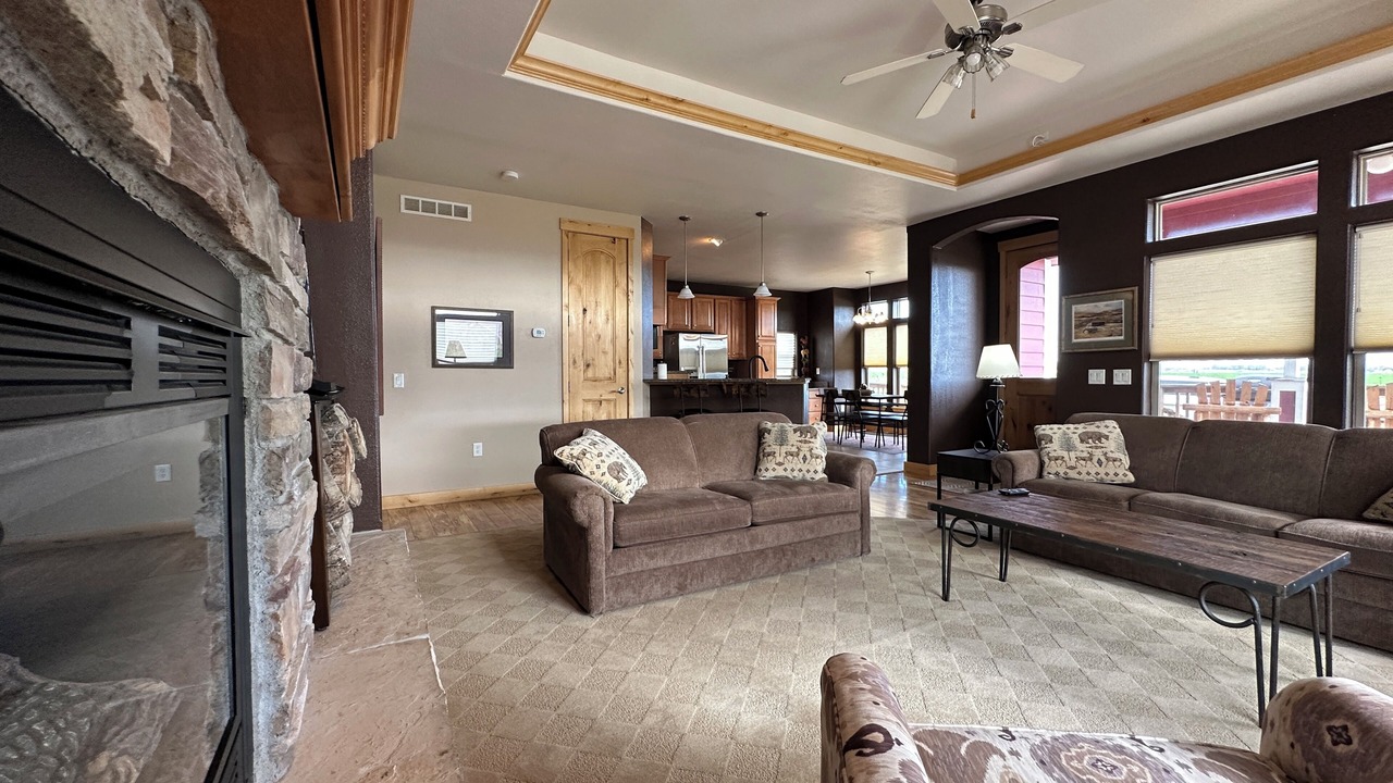 Photo of Livingroom in West River