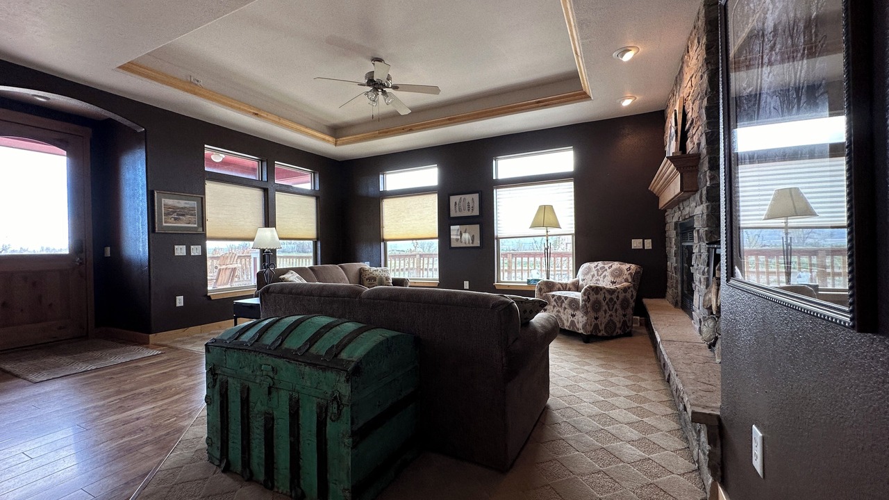 Photo of Livingroom in West River