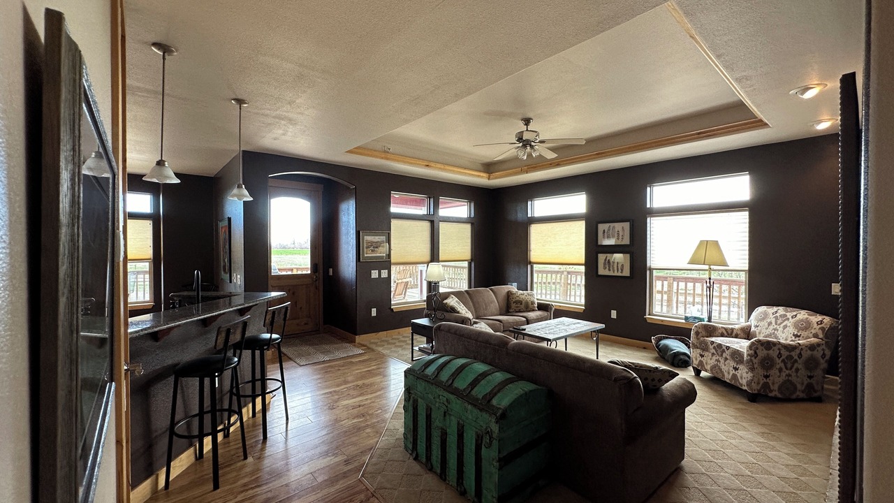 Photo of Livingroom in West River