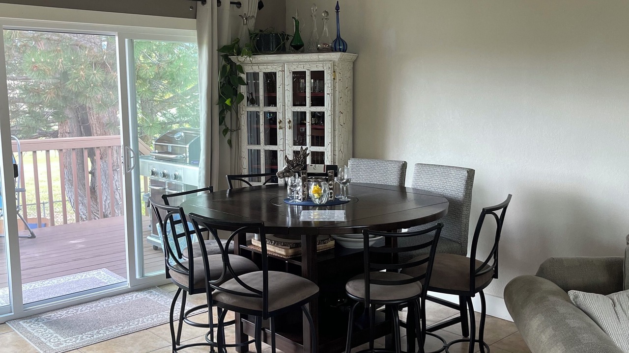 Photo of Livingroom in Orchard Homes